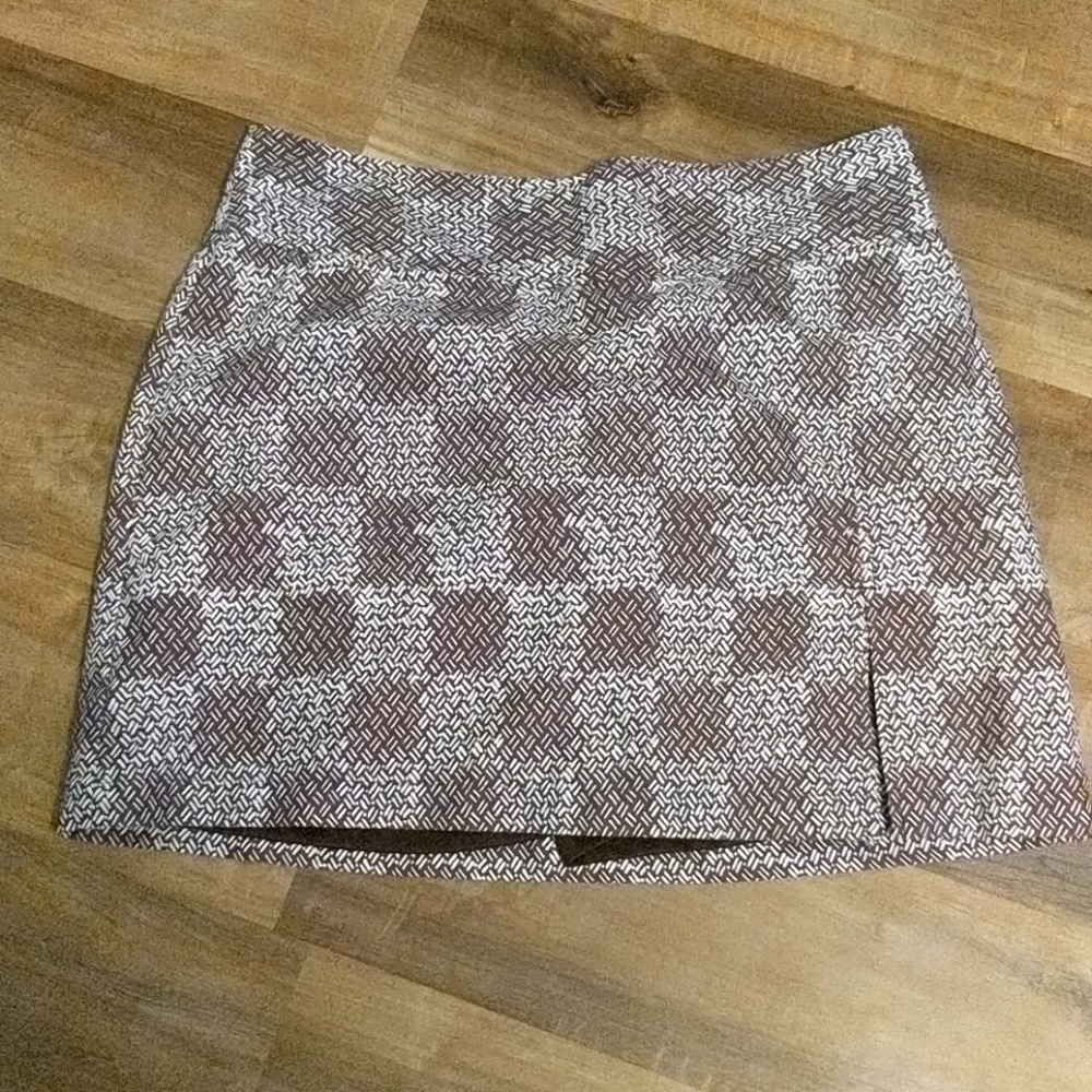 Women skirt